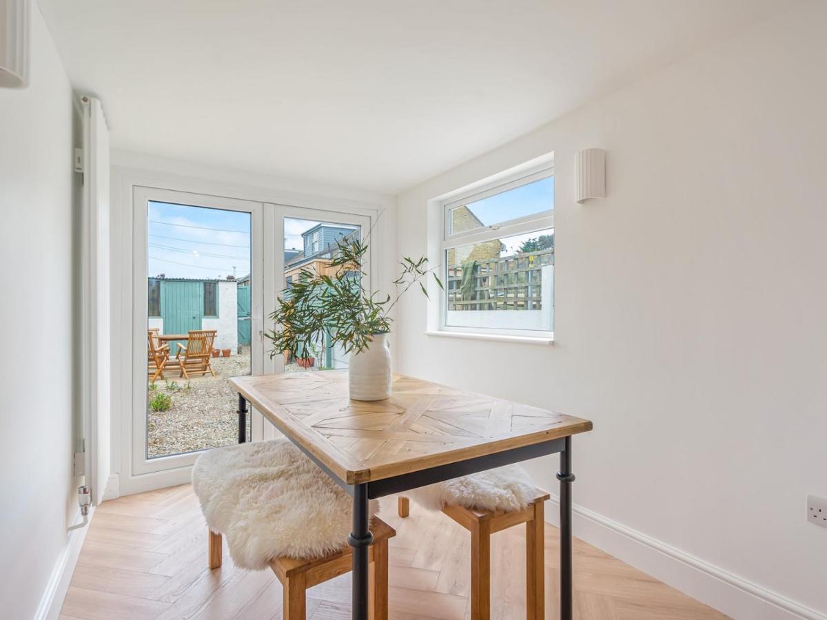 Pass The Keys 3 Bed Scandi Heaven Minutes From The Beach Whitstable Exterior foto